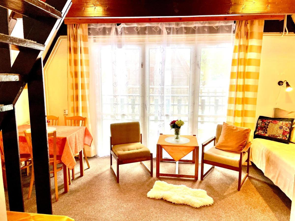 Hotel A Penzion Pegas Vlachovice Bagian luar foto