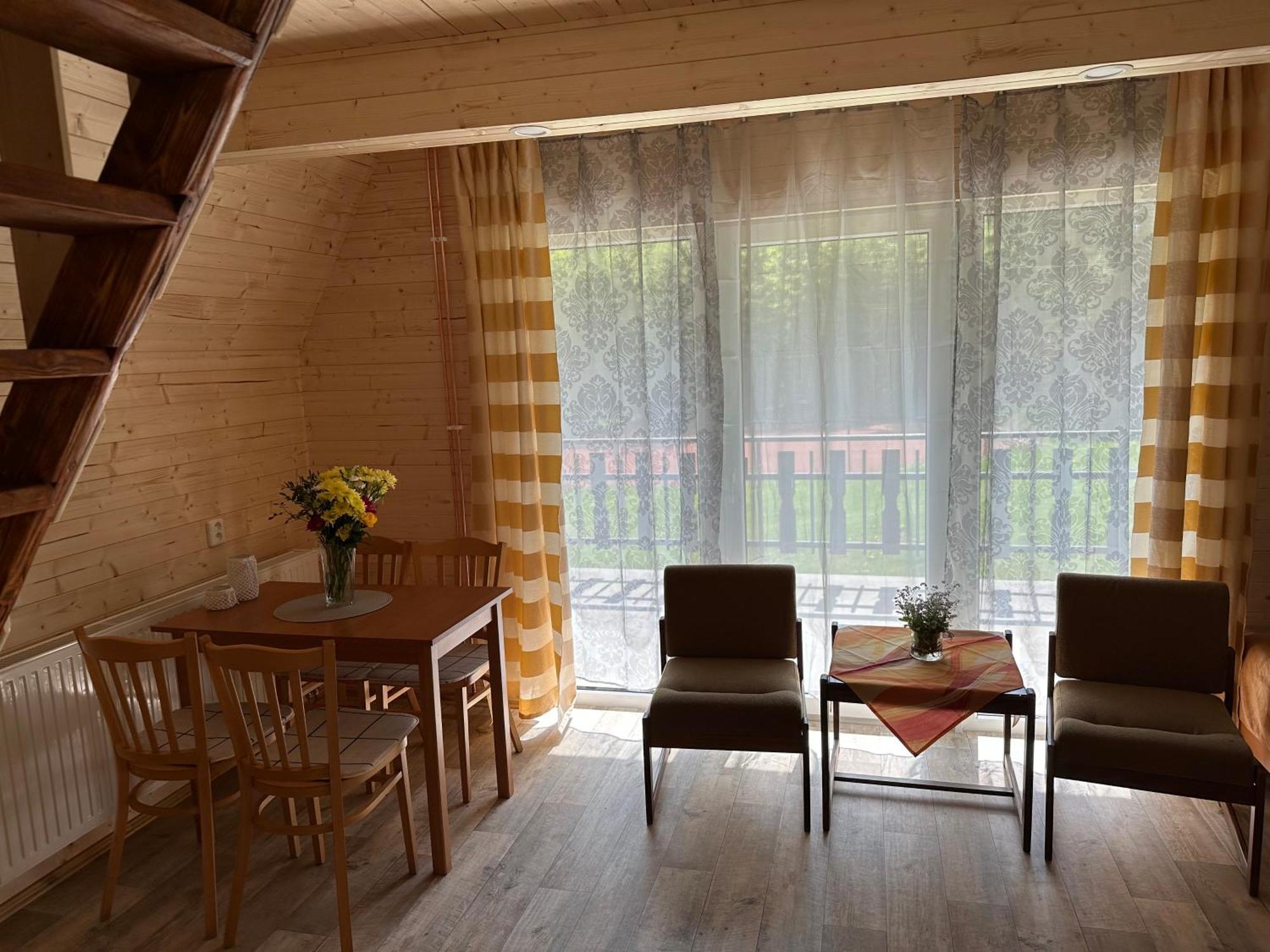 Hotel A Penzion Pegas Vlachovice Bagian luar foto